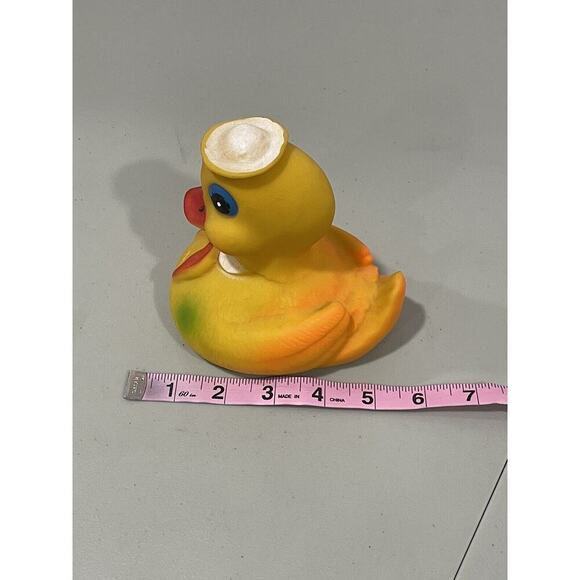 Vintage Made In Taiwan Rubber Duck Ducky Saylor Bath Decor - Picture 8 of 8
